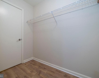 3176 Summit Square Drive - Photo Thumbnail 35