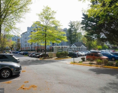 3176 Summit Square Drive - Photo Thumbnail 45