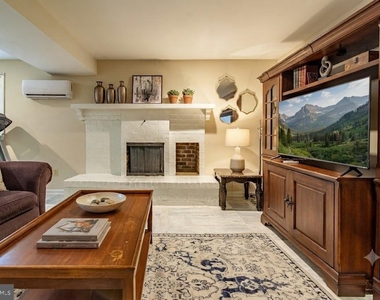 6034 Chesterbrook Road - Photo Thumbnail 14