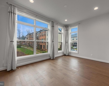 12268 Sessile Commons - Photo Thumbnail 6