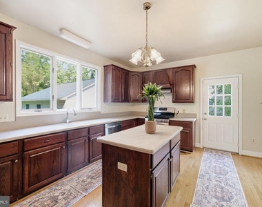2725 Oldewood Drive - Photo Thumbnail 11