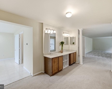 2725 Oldewood Drive - Photo Thumbnail 36