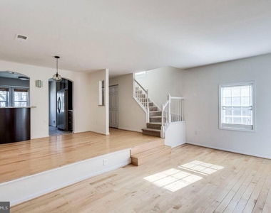 9977 Capperton Drive - Photo Thumbnail 7