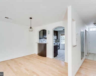 9977 Capperton Drive - Photo Thumbnail 5