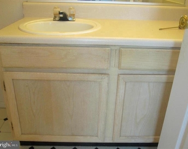 1571 Spring Gate Drive - Photo Thumbnail 22
