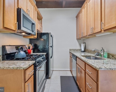 4907 Americana Drive - Photo Thumbnail 8