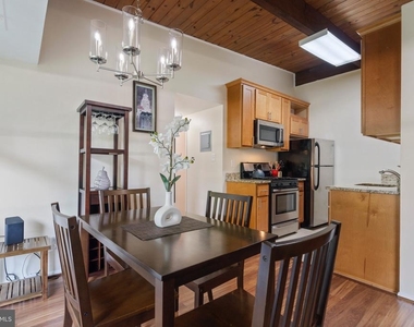 4907 Americana Drive - Photo Thumbnail 6