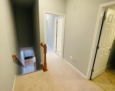 2665 Manhattan Place - Photo Thumbnail 28