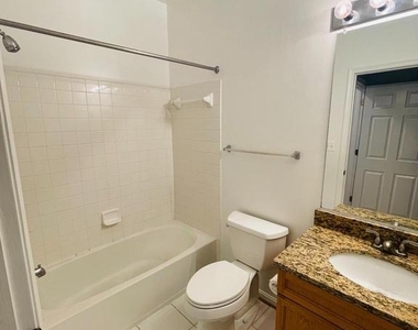 2665 Manhattan Place - Photo Thumbnail 25
