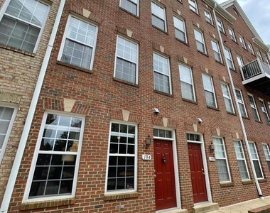 2665 Manhattan Place - Photo Thumbnail 30