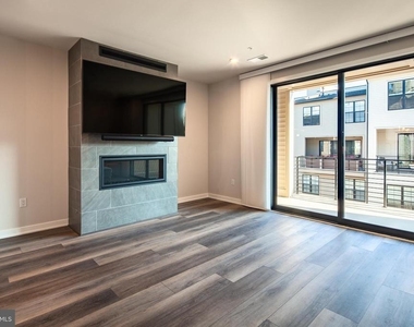 7463 Backett Wood Terrace - Photo Thumbnail 6