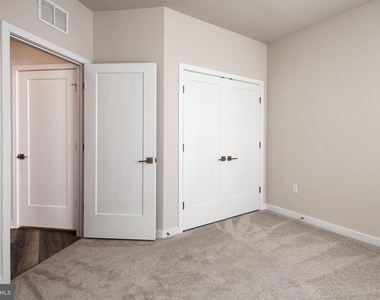 7463 Backett Wood Terrace - Photo Thumbnail 22