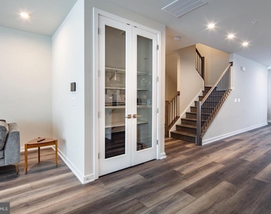 7463 Backett Wood Terrace - Photo Thumbnail 5