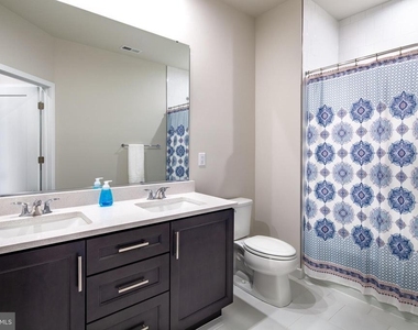 7463 Backett Wood Terrace - Photo Thumbnail 23