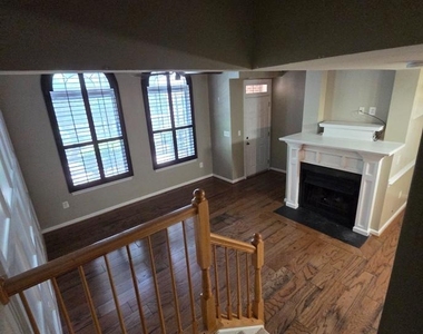 4459 Beacon Grove Circle - Photo Thumbnail 3