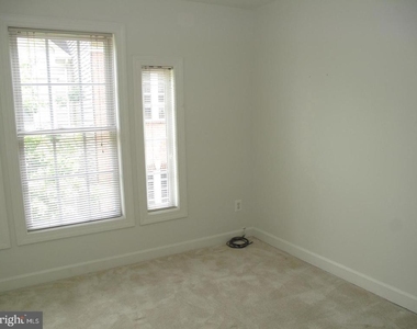 8176 Skelton Circle - Photo Thumbnail 12