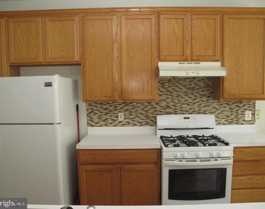 8176 Skelton Circle - Photo Thumbnail 5