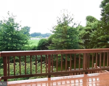8043 Merry Oaks Court - Photo Thumbnail 22