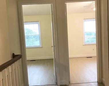 8043 Merry Oaks Court - Photo Thumbnail 16