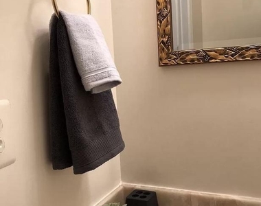 8043 Merry Oaks Court - Photo Thumbnail 11