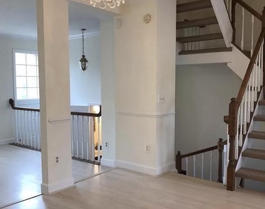 8043 Merry Oaks Court - Photo Thumbnail 4