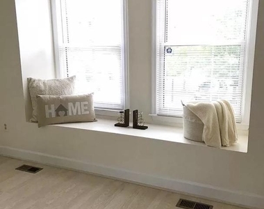 8043 Merry Oaks Court - Photo Thumbnail 2