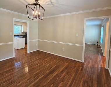 6413 Four Oaks Lane - Photo Thumbnail 16