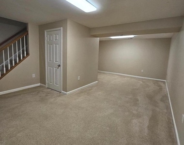 6413 Four Oaks Lane - Photo Thumbnail 31