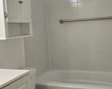 9809 Limoges - Photo Thumbnail 27