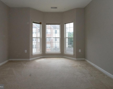 4139 Fountainside Lane - Photo Thumbnail 12