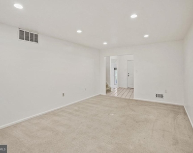 9086 Brook Ford Road - Photo Thumbnail 5