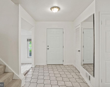 9086 Brook Ford Road - Photo Thumbnail 2