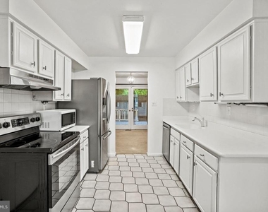 9086 Brook Ford Road - Photo Thumbnail 7