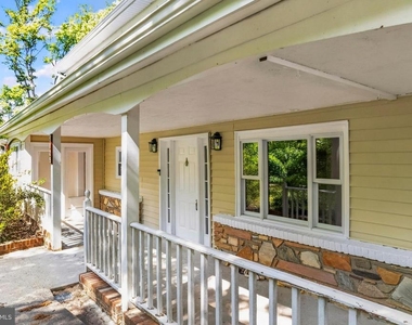 5129 Chowan Avenue - Photo Thumbnail 4