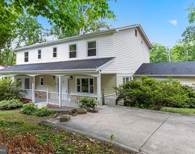 5129 Chowan Avenue - Photo Thumbnail 3