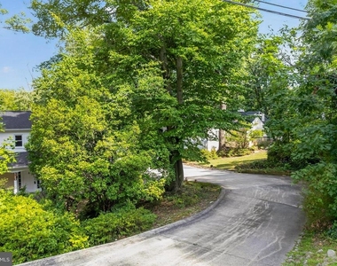 5129 Chowan Avenue - Photo Thumbnail 5