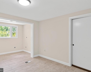 5129 Chowan Avenue - Photo Thumbnail 27