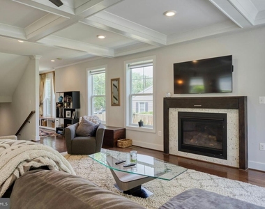 4107 Virginia Street - Photo Thumbnail 5