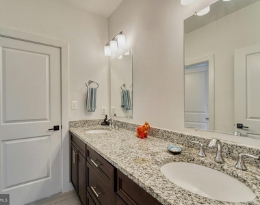 4107 Virginia Street - Photo Thumbnail 21