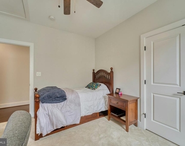 4107 Virginia Street - Photo Thumbnail 20