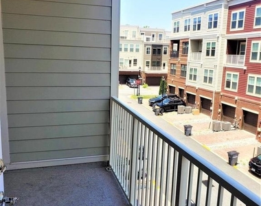 3974 Norton Place - Photo Thumbnail 14