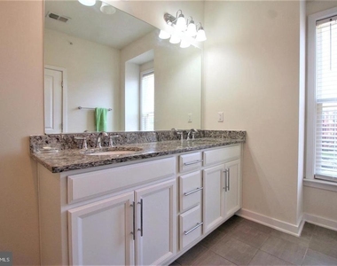 3974 Norton Place - Photo Thumbnail 18