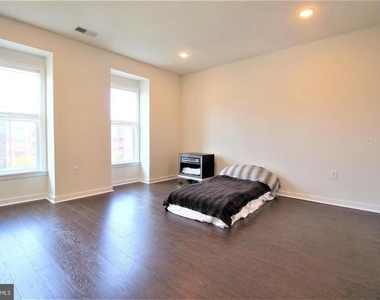 3974 Norton Place - Photo Thumbnail 17
