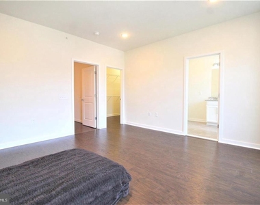 3974 Norton Place - Photo Thumbnail 21