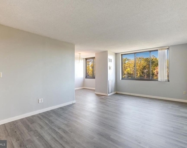 5500 Holmes Run Parkway - Photo Thumbnail 4