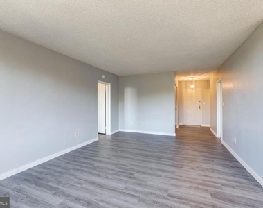 5500 Holmes Run Parkway - Photo Thumbnail 9
