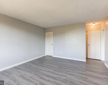 5500 Holmes Run Parkway - Photo Thumbnail 16
