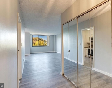 5500 Holmes Run Parkway - Photo Thumbnail 3
