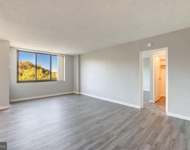5500 Holmes Run Parkway - Photo Thumbnail 7