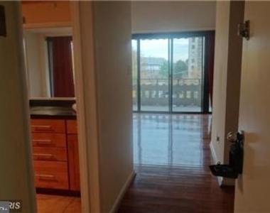 6301 Stevenson Avenue - Photo Thumbnail 10